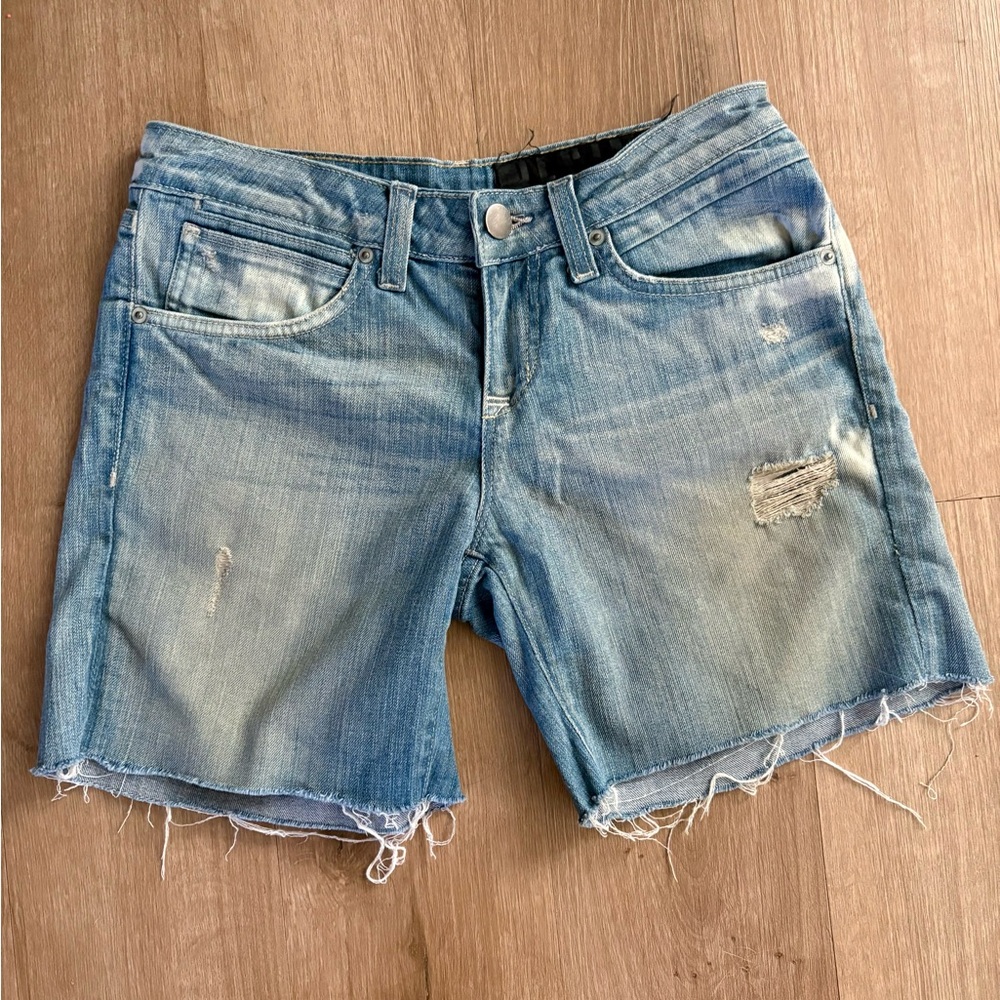 Women’s Resin “The Freja” Denim Distressed Shorts - Size 26